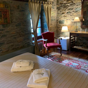 Гостиница Palio Eleotrivio Guesthouse  Агиос Лавренитиос